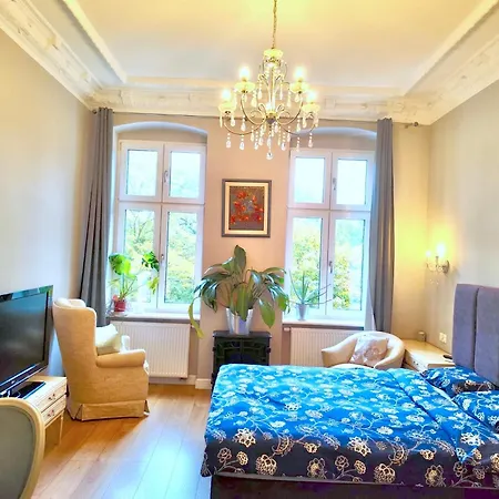 Accommodatie bij particulieren Cozy In Artistic District 2 Bathrooms Center