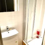 Cozy In Artistic District 2 Bathrooms Center